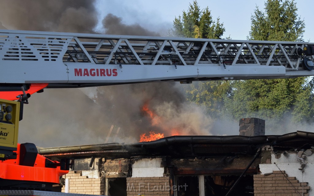 Feuer 2 Y Explo Koeln Hoehenhaus Scheuerhofstr P1053.JPG